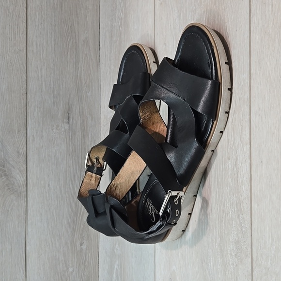 Sofft Women Strappy Leather Platform Sandals shoes sz 10M - Picture 1 of 11